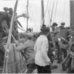 Unloading guns from Ashguard Howth 1914